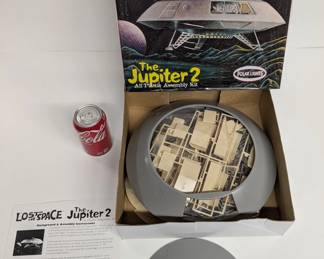 Polar Lights LOST IN SPACE Jupiter 2