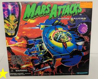 Trendmasters Mars Attacks Doom Saucer