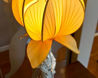 ($380- vintage large Blanc De Chine Lotus Form shade Guanyin Geisha table lamp- 34x6")