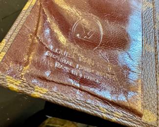 ($140- vintage Louis Vuitton  wallet)