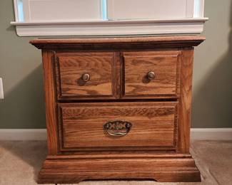 Traditional 2-Drawer Nightstand