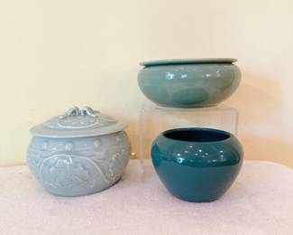 Chinese Longquan-style celadon glazed lidded ceramic bowl jar