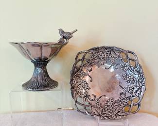 Godinger silver plated serving bowl with grape vine motif