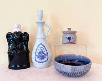 vintage 1963 jim beam delft blue decanter, Fleischmann's Bicentennial Bald Eagle whiskey decanter 