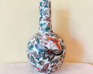 Chinese Famille Rose Porcelain Butterfly Vase