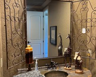 Tri Fold mirror, giraffes