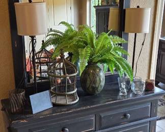 Dresser with mirror, decor