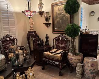 VIEW OF LIVING ROOM FURNISHINGS