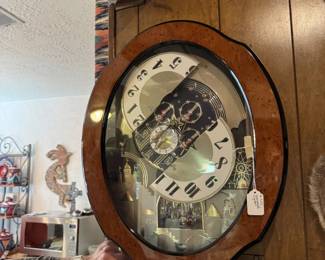 Beautiful Small World Rythmn musical clock