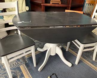 Drop leaf kitchen table and chairs 