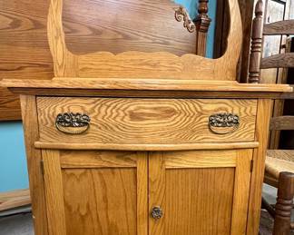 Oak washstand 