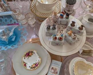 Antique Nodder salt & pepper sets, Lenox Hayworth gold accent plates, Jeannette Flora Gold platter