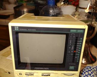1986 Sound Design Vintage TV