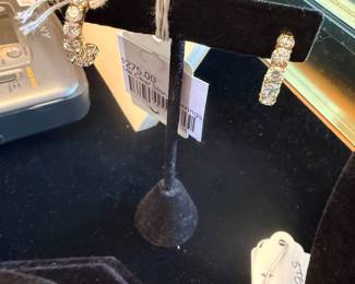 14k Clear Stone Earrings 
