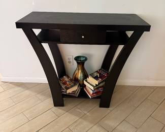 Lovely entry or hall accent table with one drawer and display shelf   3 ft L x 15.5 in D x 30.5 H