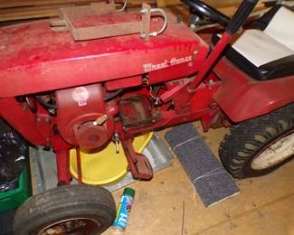 Vintage WIDARD TRACTOR