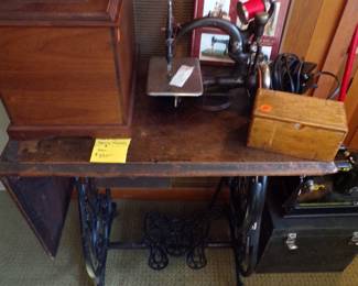 3 VINTAGE SEWIN MACHINES