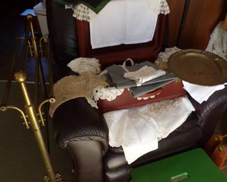 lEATHER  LAZY BOY RECLINER,  BRASS QUILT RACK