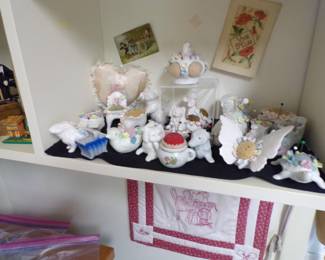 VINTAGE PIN CUSHIONS