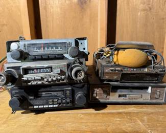 Kraco Push Button Radios and Cassette Player, Chrysler Radio