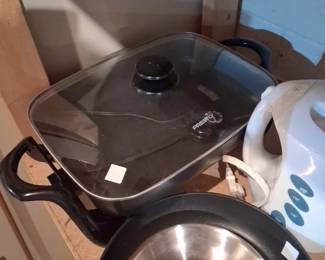 Electric fry pan