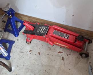 Floor jack for automotive