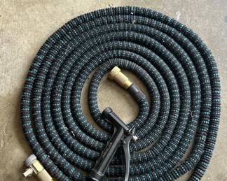 Expandable Garden Hose with Spray Nozzle