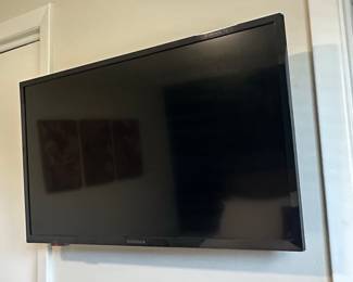 Insignia 32-inch Class F20 Series Smart HD 720p Fire TV