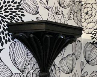 Black Acanthus Leaf Style Shelf Bracket