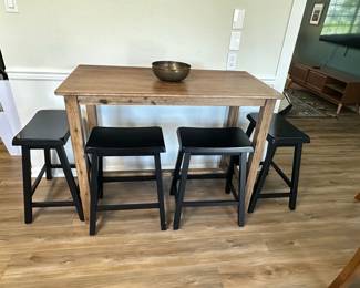 Rustic Farmhouse Counter Height Table Set with 4 Stools