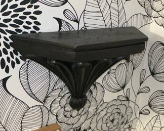 Black Acanthus Leaf Style Shelf Bracket