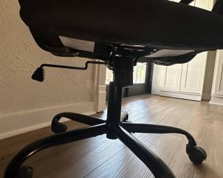 Ergonomic Mesh Office Chair