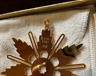 MMA 2004 Gold Snowflake Ornament