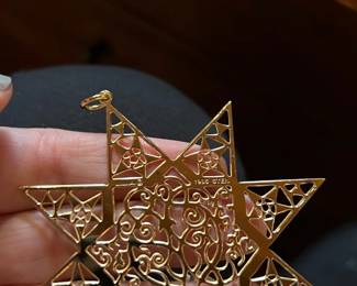 Gold Star Filigree