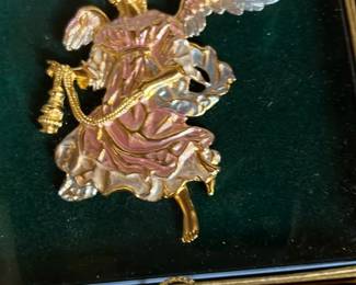 Metropolitan Angel Christmas Ornament