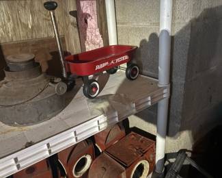. . . mini Radio Flyer