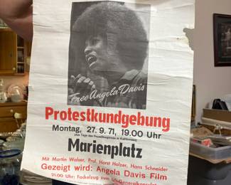 . . . Wow!  German Angela Davis poster -- "Free Angela Davis!"