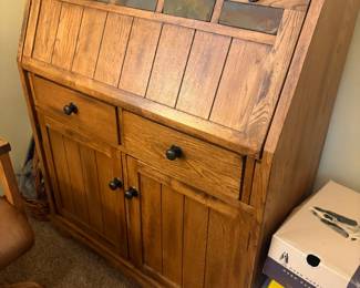 . . . great desk/dresser