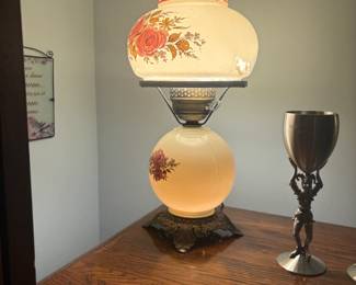 . . . Gone-with-the-Wind-style lamp