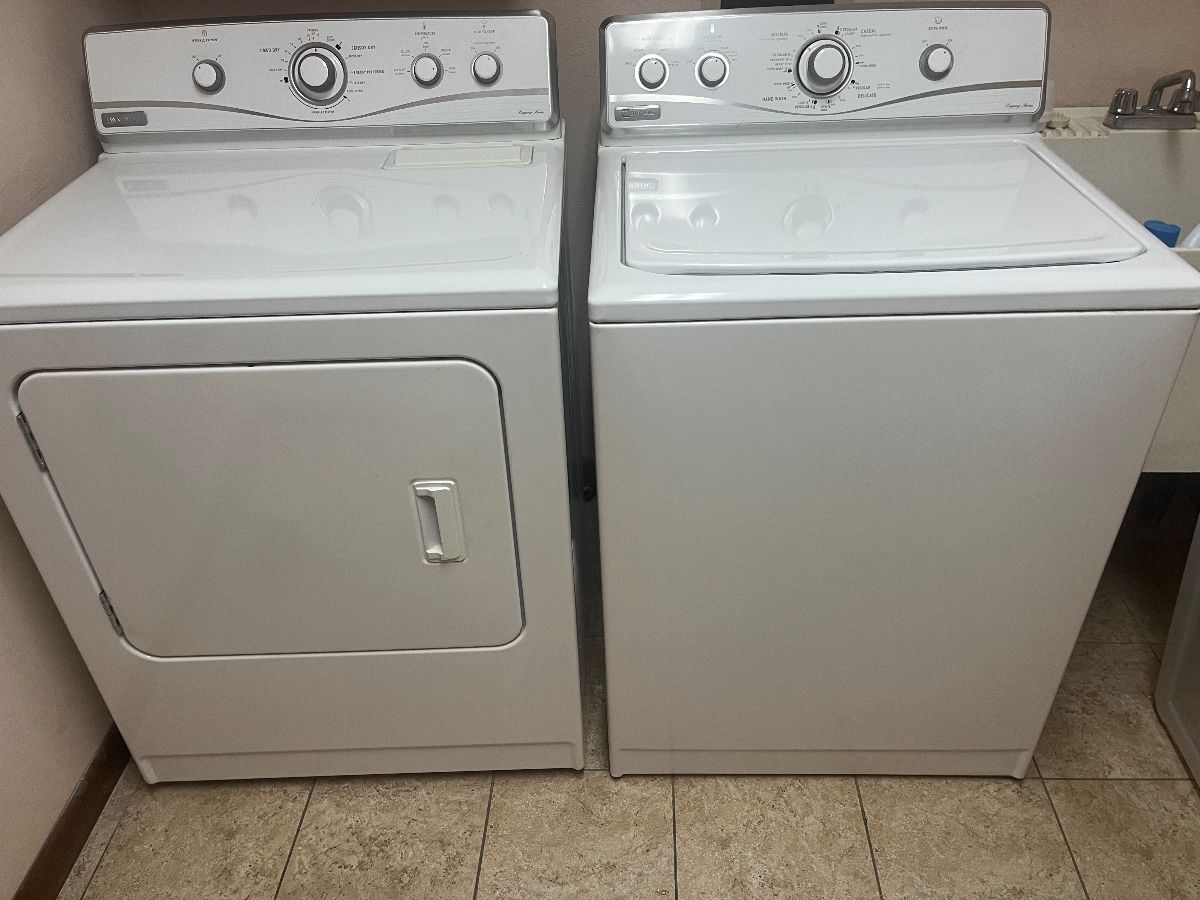 Matching Washer And Dryer (No Locking Lid , HURRAY!)