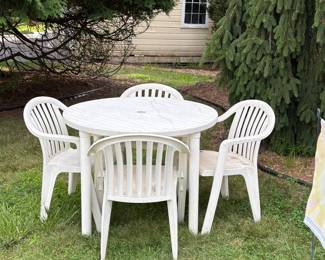 Outdoor Dining Set