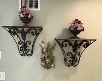 Wall Shelves & Decor