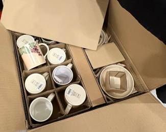 NEW! Mikasa Dinnerware 45pc Set 