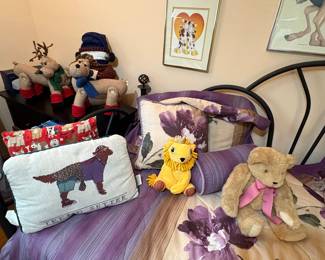 Decorative Pillows 