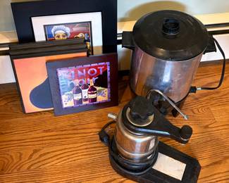 Wall Accents & Kitchen Appliances