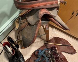 Saddle & Riding Gear Set