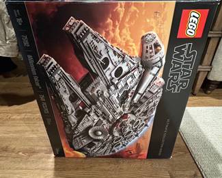 LEGO Star Wars Millennium Falcon Ultimate Collector Series (Set 75192)