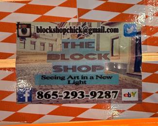 University of Tennessee "T" Block Light