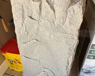 Dekorra Mock Rock Artificial Rock Enclosure