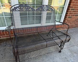Woodard "Briarwood" Style Wrought Iron Patio Set
